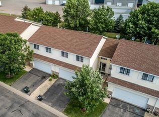 913 Pine St, Farmington, MN 55024