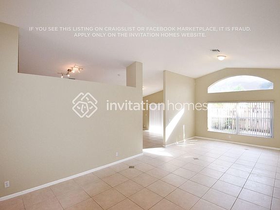 3rd image of 4010 Laurelwood Ln