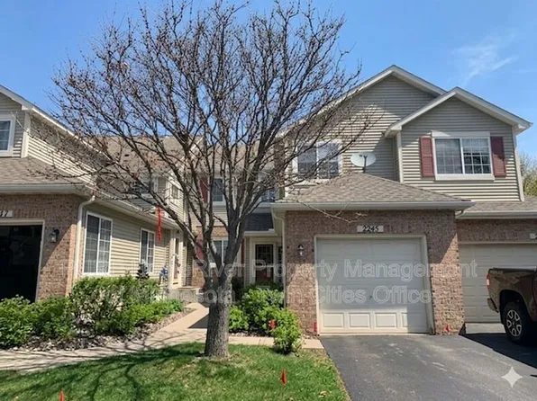 2245 Creekside Ct, Eagan, MN 55122