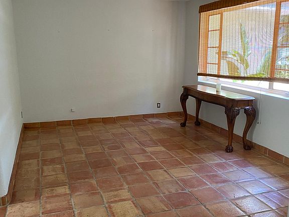 5th image of 3114 W Fielder St