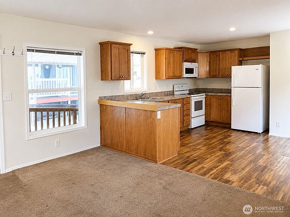 4th image of 1111 Archwood Drive SW #354