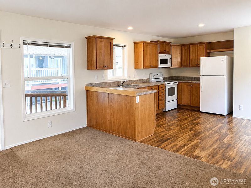 4th image of 1111 Archwood Drive SW #354