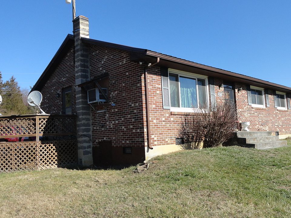 2nd image of 4568 Smith St