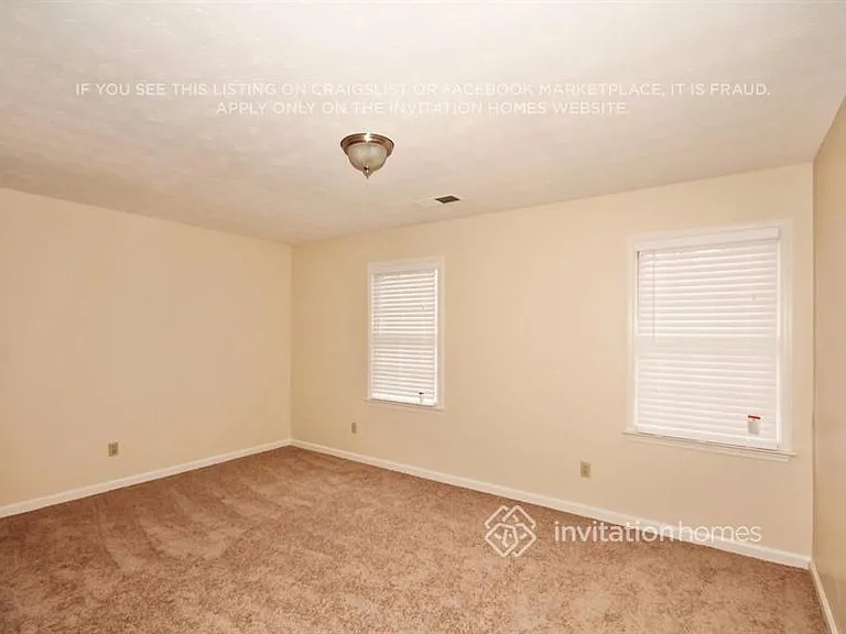 1480 Meadow Oak Dr — Photo 12