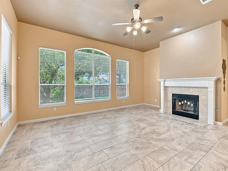 2909 Arbor Ct — Photo 13