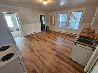 405 Cumberland St, Rumford, ME 04276