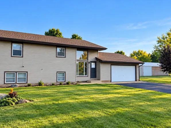2347 N 45th Rd, Leland, IL 60531