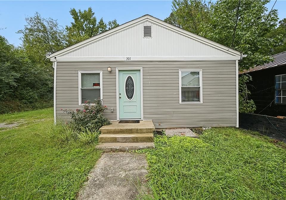 1st image of 301 Bullock St