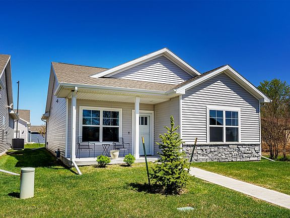 2nd image of 3077 NW Irvinedale Dr