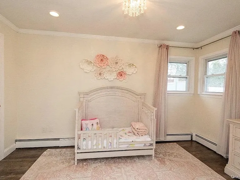 67 Westminster Dr — Photo 10