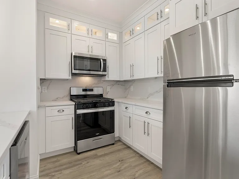 3709 Liberty Ave #1 — Photo 3