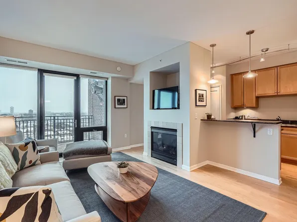 500 E Grant St APT 1205, Minneapolis, MN 55404