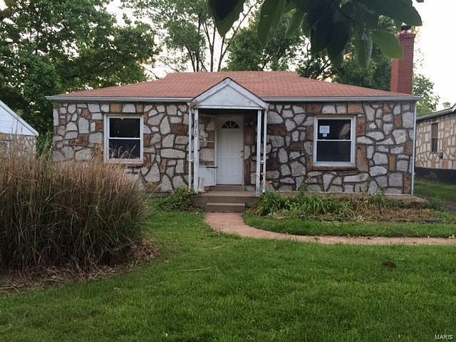 1st image of 8219 Paramount Dr