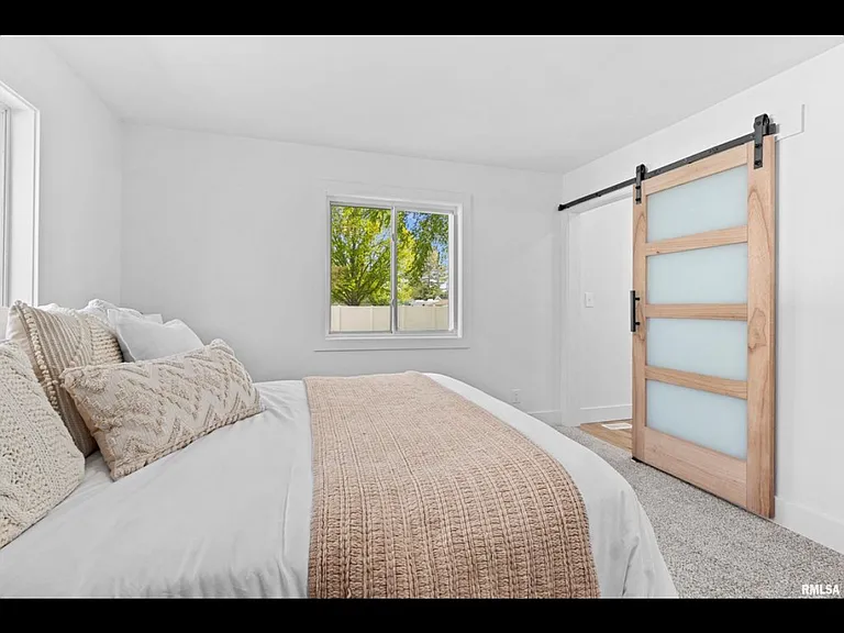 13427 N Dover Ln — Photo 14