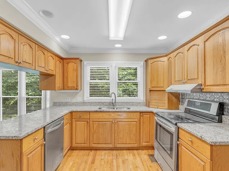 4838 Rolling Meadows Ln — Photo 25