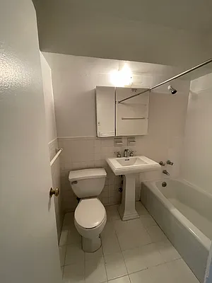 Rented by JMG Properties | media 5