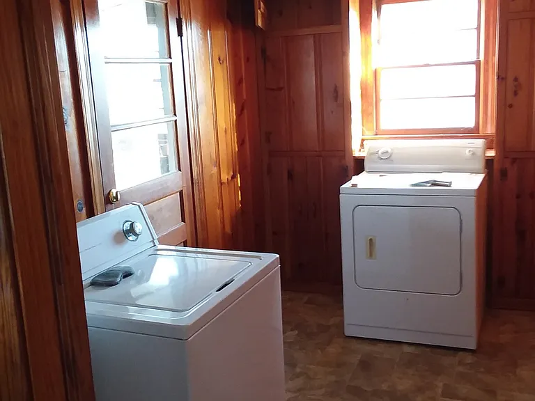 407 N McCombs St — Photo 5