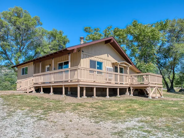 35772 Powerhouse Rd, Auberry, CA 93602