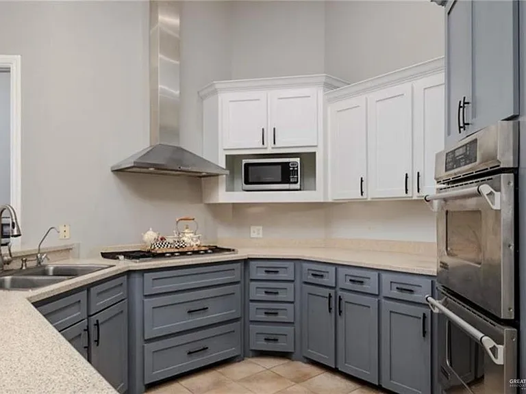 2513 Kings Dr — Photo 9