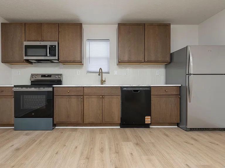 1238 S Preston St — Photo 7