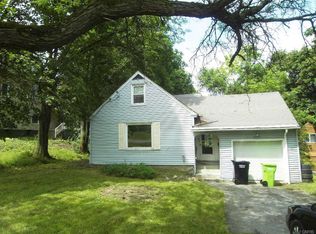 4771 W Seneca Tpke, Syracuse, NY 13215