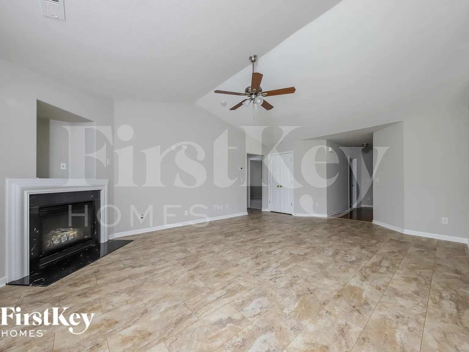 3 bed, 2.0 bath, 1532 sqft, $2,025 — Photo 3
