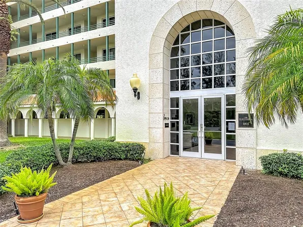 4801 Osprey Dr S APT 103, Saint Petersburg, FL 33711