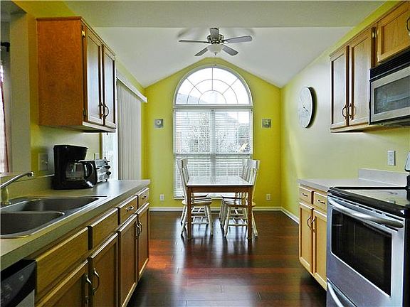5th image of 115 Settlers Way