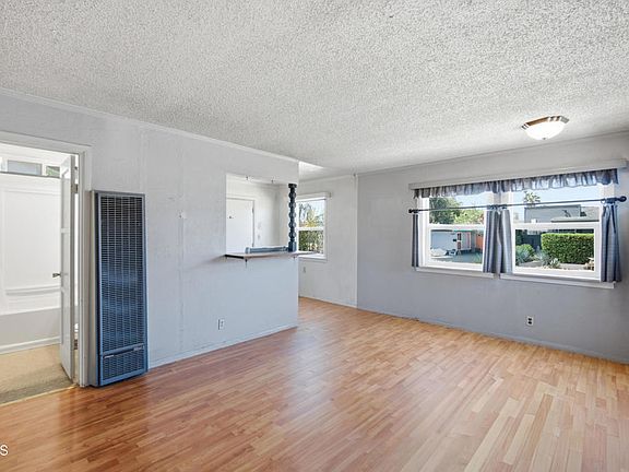 5th image of 2385 Pierpont Blvd