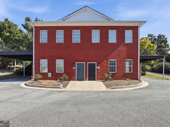 2527 Terrace Vw NW, Gainesville, GA 30501