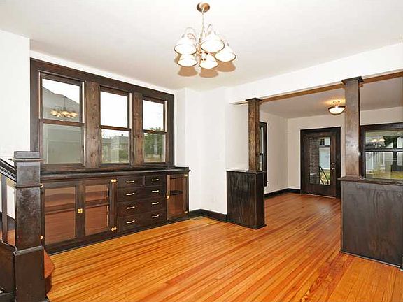 3rd image of 845 Jefferson Ave