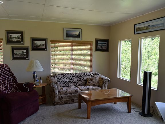 5th image of 27961 Thimbleberry Rd