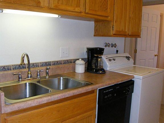 3rd image of 76 Bandolina Dr