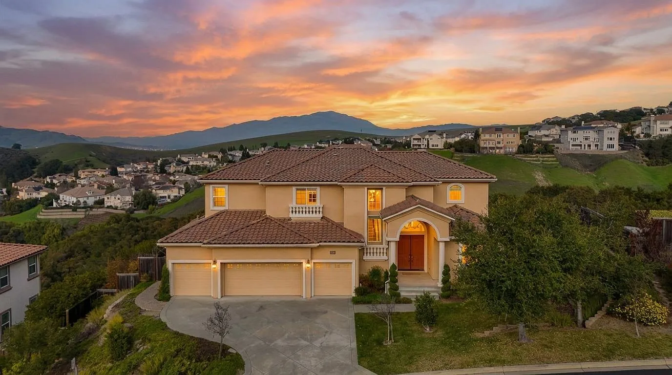 3108 Ashbourne Cir photo 1