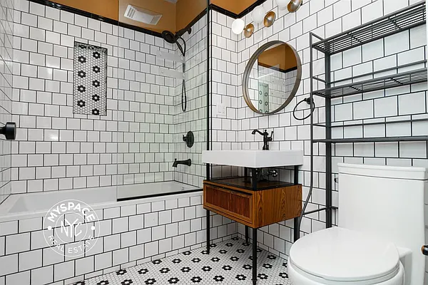 Rented by MySpaceNYC | media 7