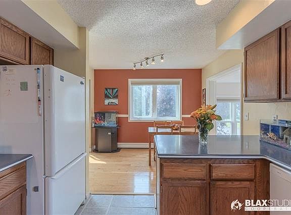 4th image of 468 Droz Dr