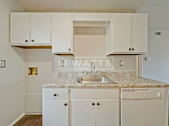 5th image of 1413 14th St S #86