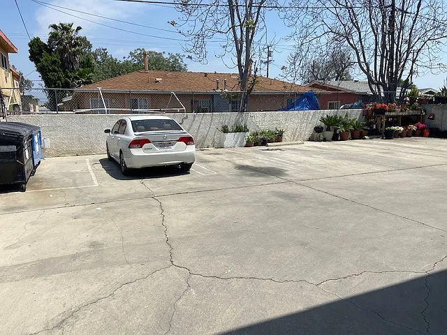 6928 Radford Ave #1 — Photo 9