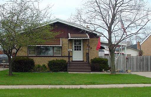 1st image of 253 W Sauk Trl