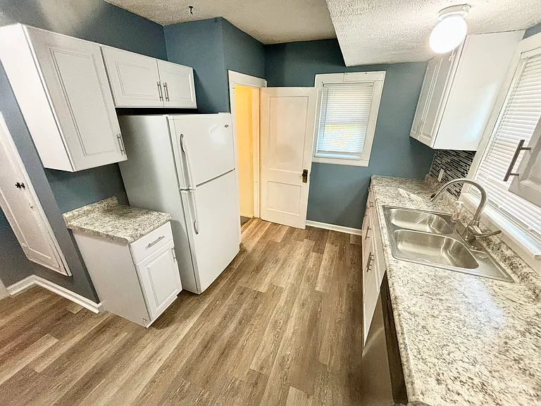 2576 Graham Rd — Photo 9