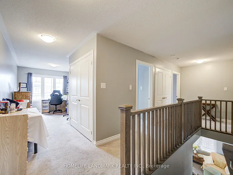 106 Barkerville Dr — Photo 32