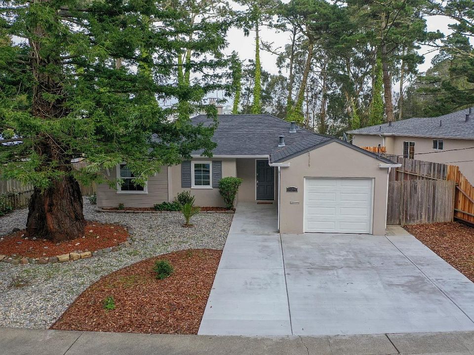 1st image of 624 Larchmont Dr