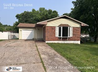 5448 Regina Dr, House Springs, MO 63051