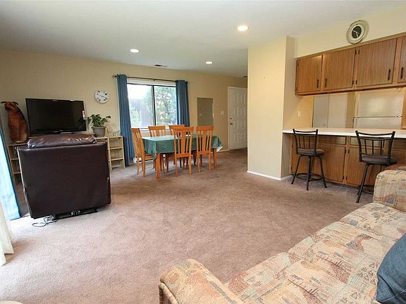 2nd image of 100 Daly Blvd APT 301