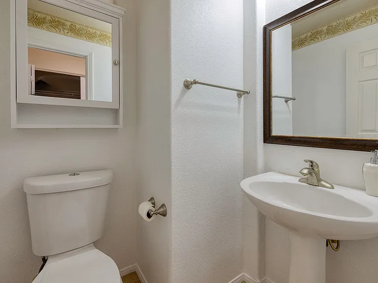 10226 Sourwood Ave — Photo 14