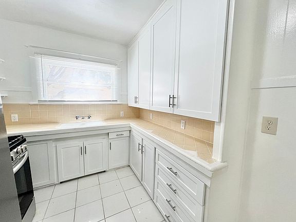 5th image of 1243 E Ocean Blvd