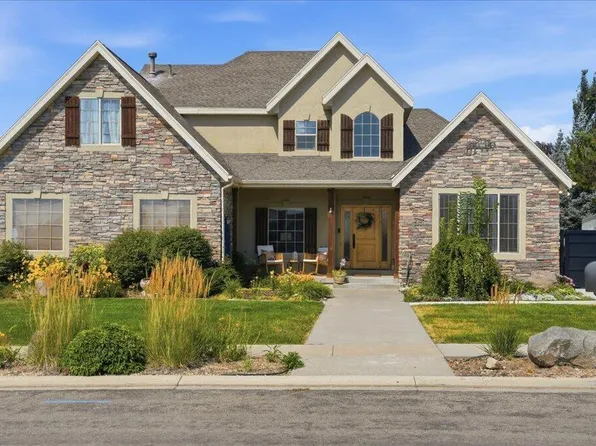 102 S Fox Den Rd, Midway, UT 84049