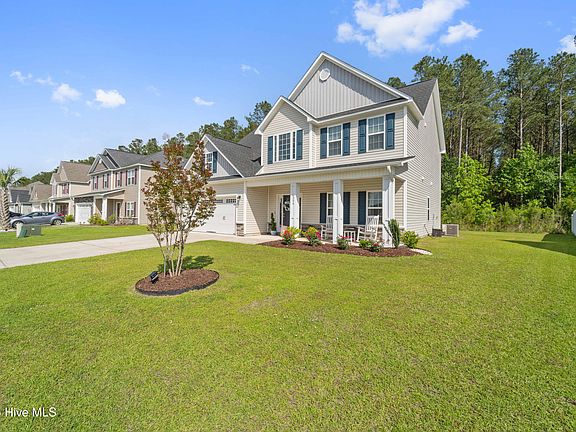3rd image of 208 Wood House Drive