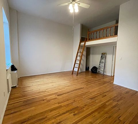 5th image of 140 W 76th St APT 1B