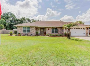 1552 Silver Ridge Dr, Cantonment, FL 32533